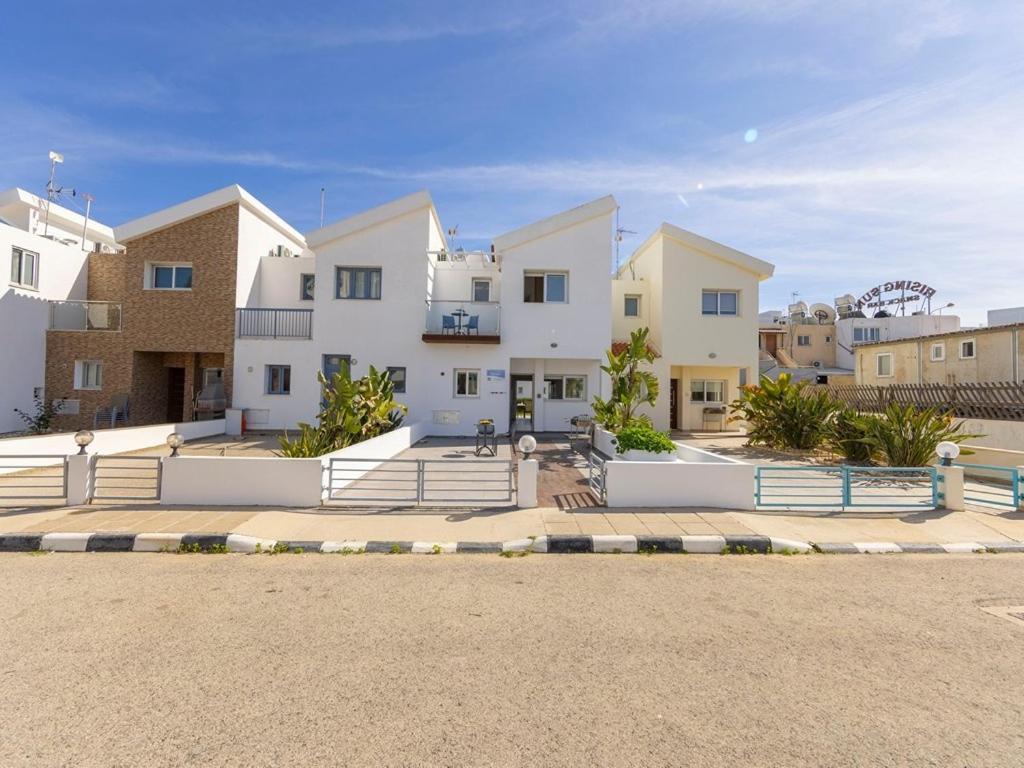 Villa Nora Протарас Екстериор снимка